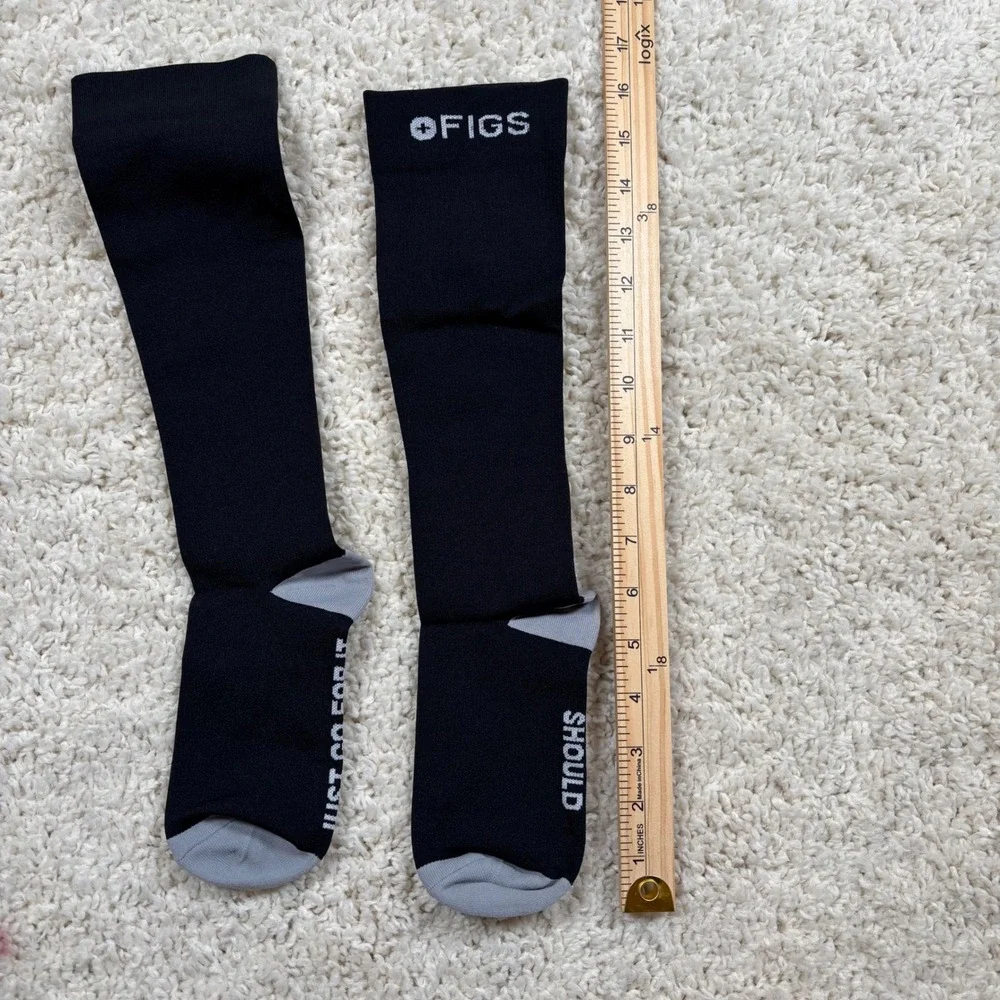 FIGS Compression Socks Black L Size